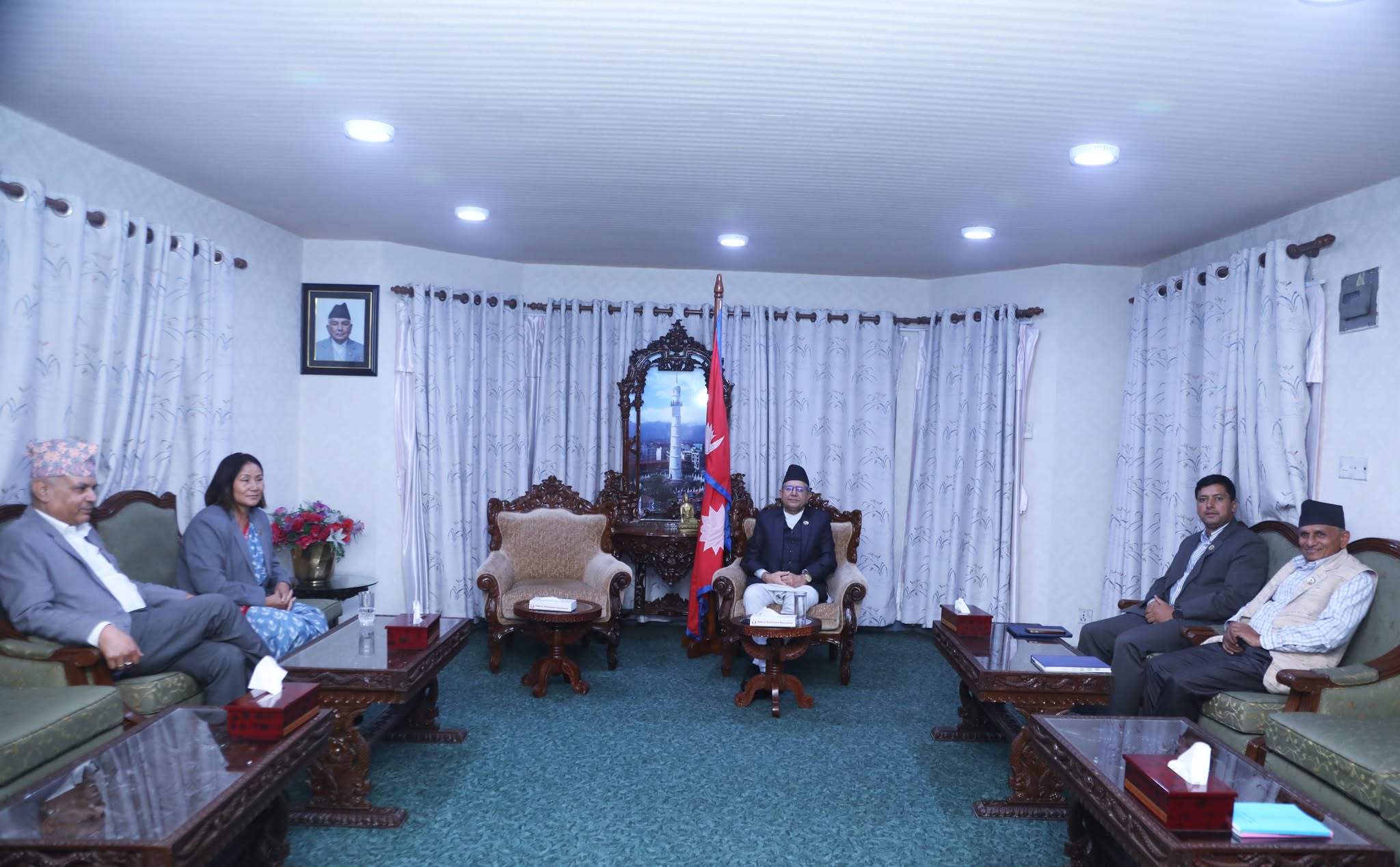 Speaker holds talks with parties on cooling-off period violation probe