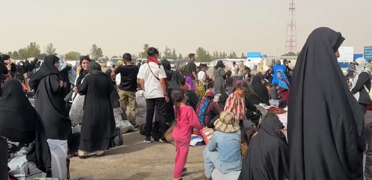 Nearly 450,000 Afghans left Iran since June 1: IOM