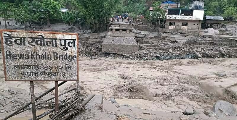 Flood from Hewa River blocks Mechi Highway in Panchthar