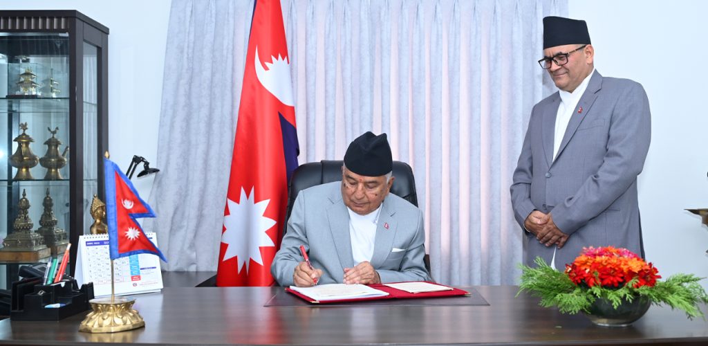 President returns amendment bill on Constitutional Council to House for reconsideration