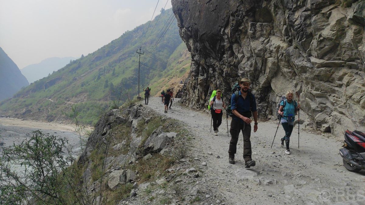 Over 37,500 foreign tourists visit Manang in a year