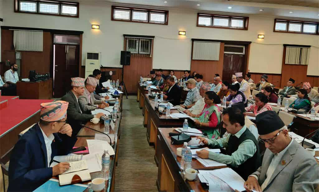 Discussion concludes with 17 lawmakers on Land Bill amendments