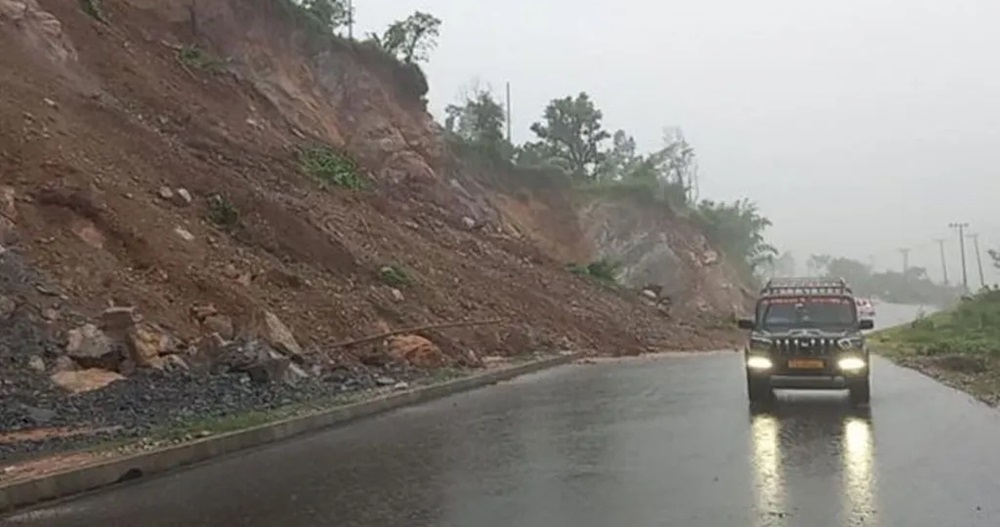 Blocked Mid-Hill Highway reopens