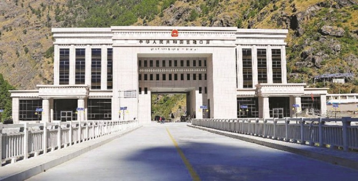 Nearly 200 stranded Nepali citizens being repatriated from China via Tatopani border