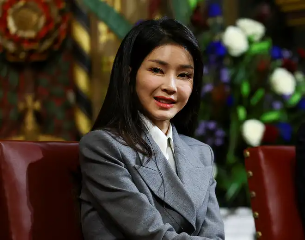 Arrest warrant sought for South Korea’s ex-first lady Kim