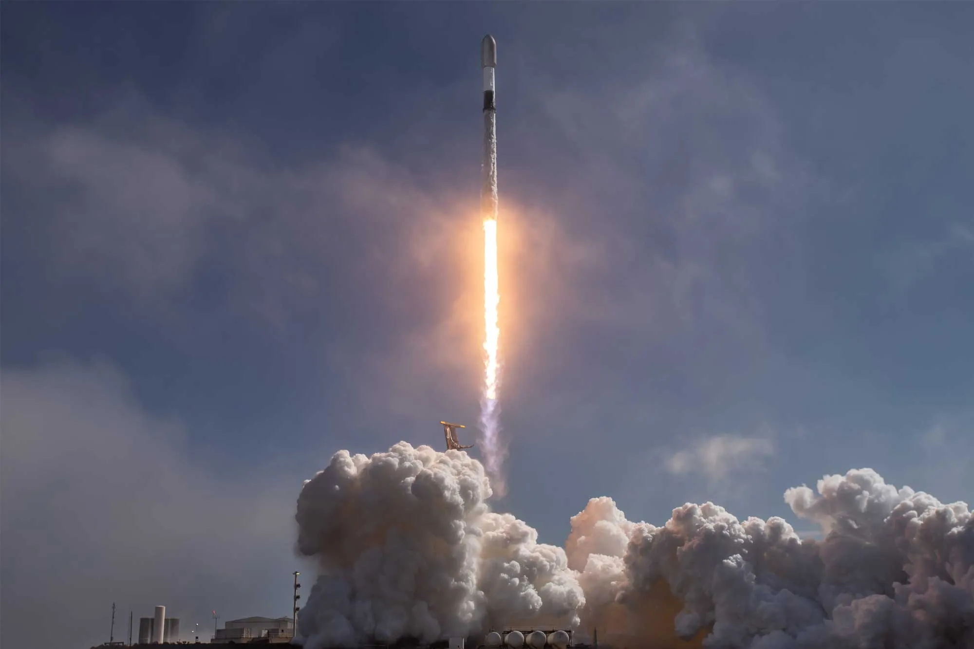 SpaceX launches 24 Starlink satellites into orbit