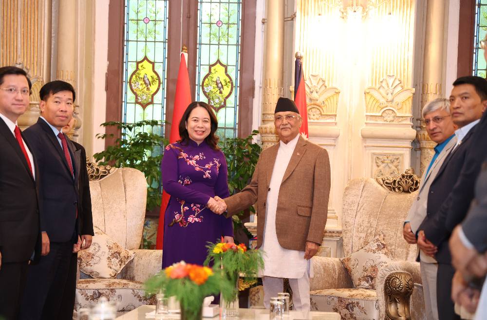 PM Oli and Vietnamese Vice President hold meeting