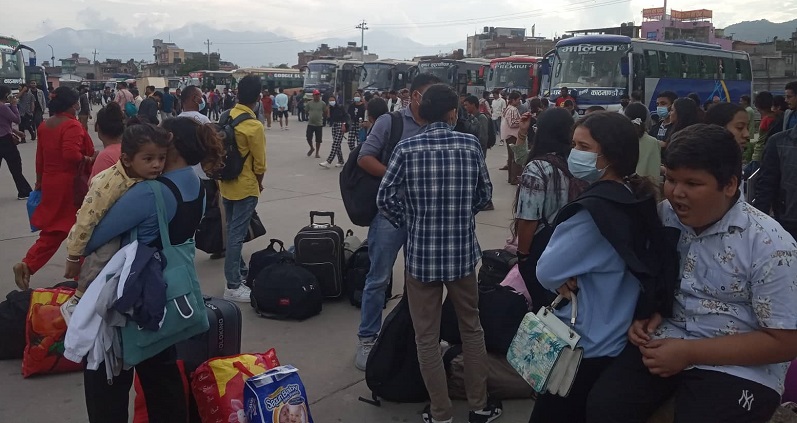 Kathmandu witnesses mass outflow of passengers for Dashain