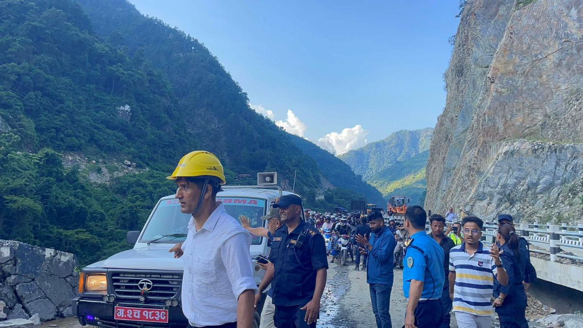 Narayangadh–Muglin road blocked again by landslide