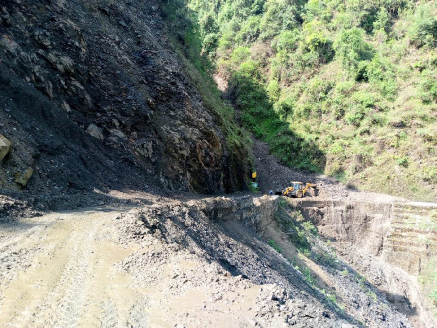 Mahakali Highway reopens; Sillegada-Purchaudi road obstructed