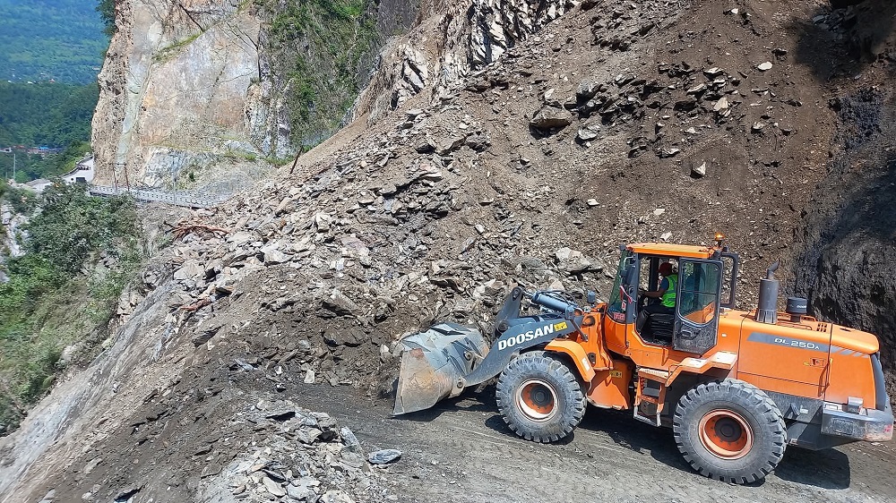 Floods and landslides block six major highways