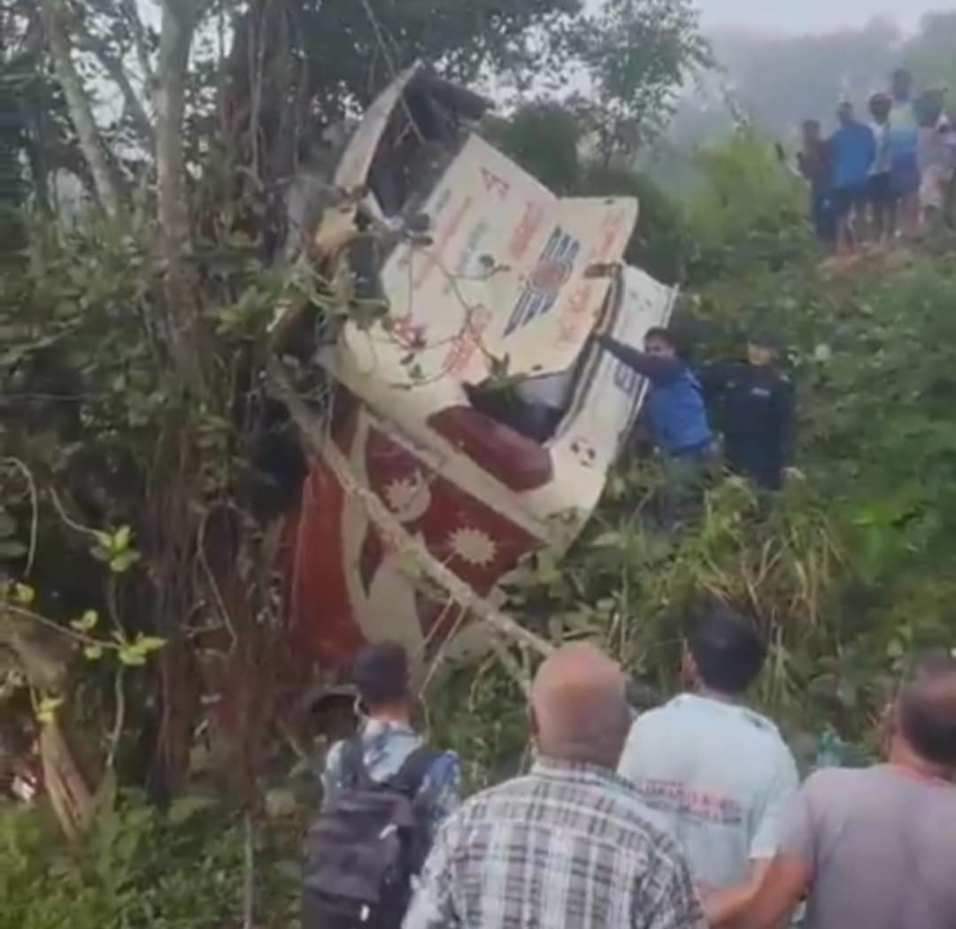 21 people injured in Gorkha bus accident