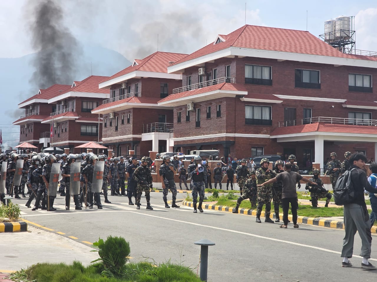 Fire set at ministers’ quarters in Bhaisepati