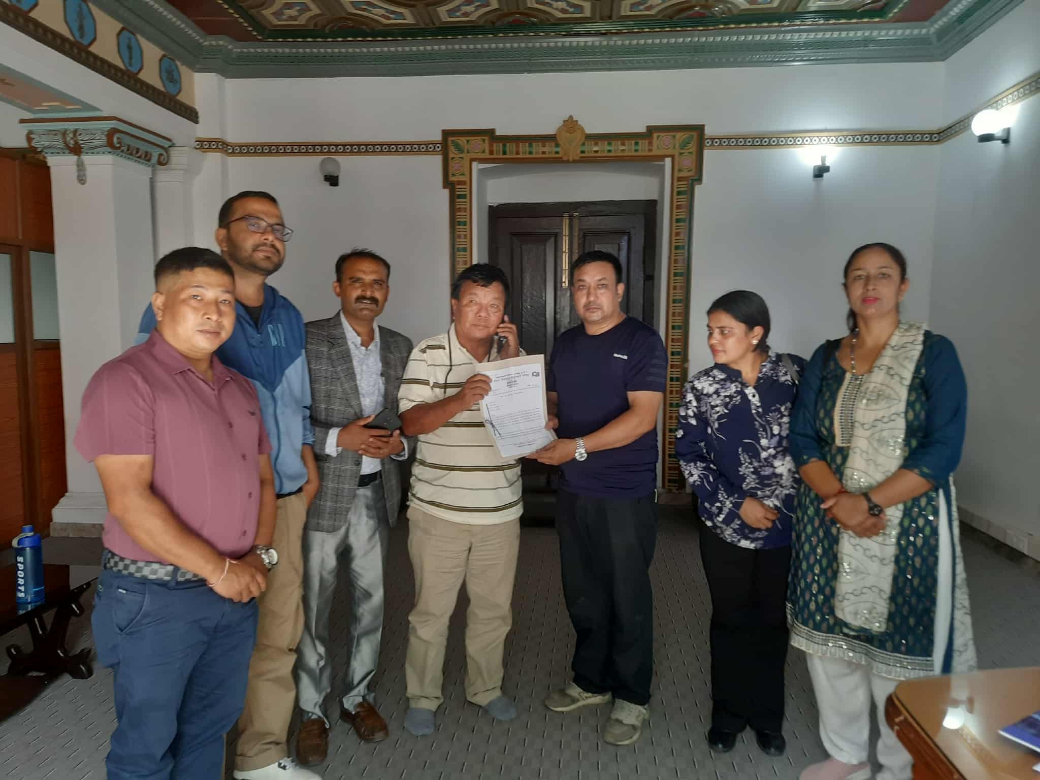 NSEC urges Minister Pun to address problems of school employees