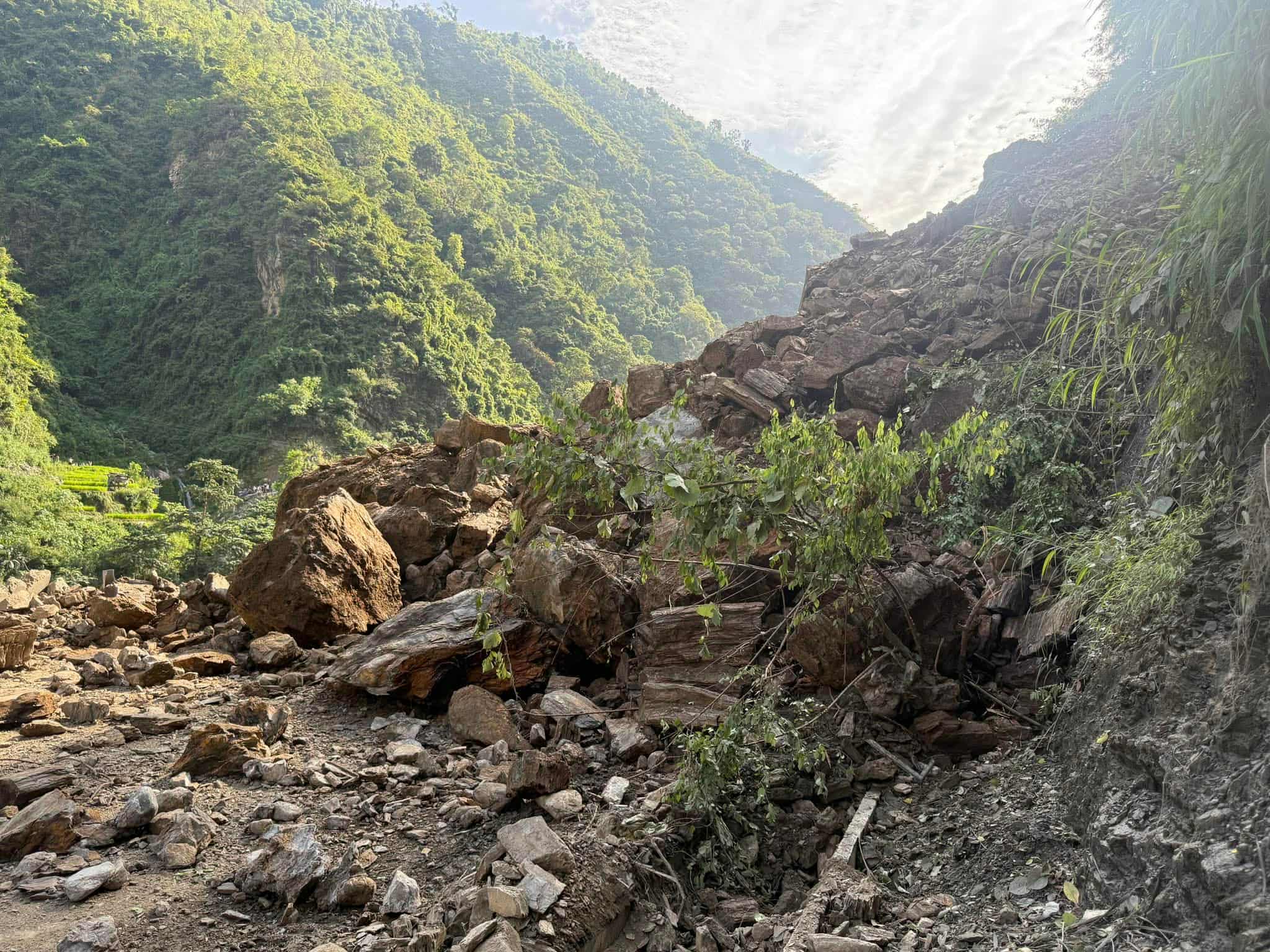 Landslide shuts down Kathmandu–Muglin stretch of Prithvi Highway