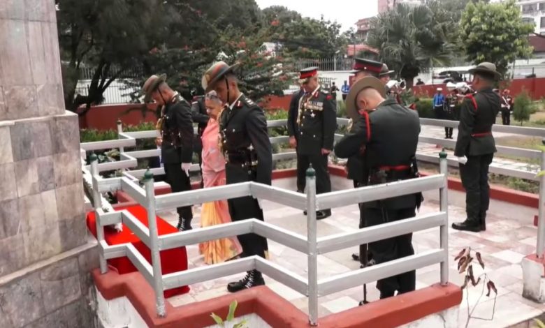 PM Karki garlands statues of martyrs