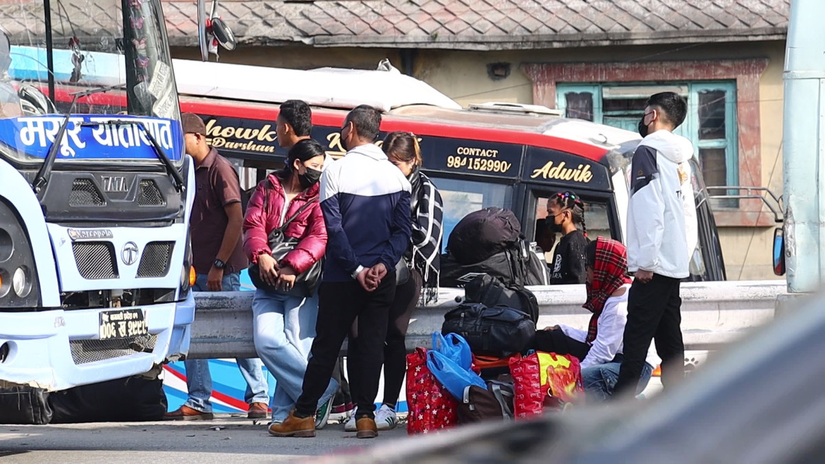 Traffic increases as travelers return to Kathmandu after Dashain