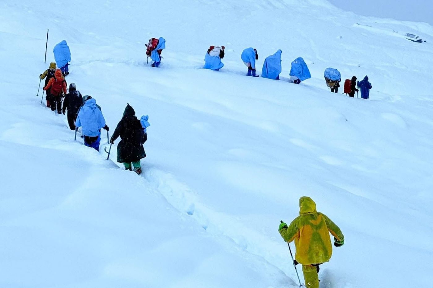 Update: All 14 trekkers missing from Sarebung Pass come in contact