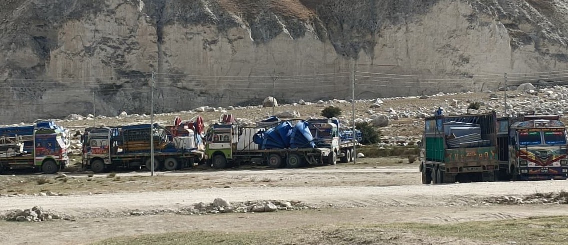 Cargo containers stuck at Mustang Customs