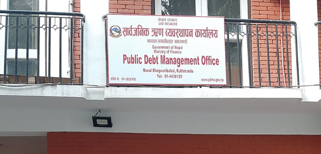 Public debt increases by Rs 50.6 billion in Q1 of current fiscal year