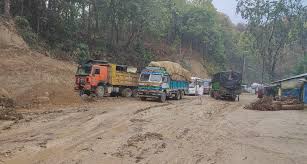 Traffic restricted to one lane on Daunne section of East-West Highway