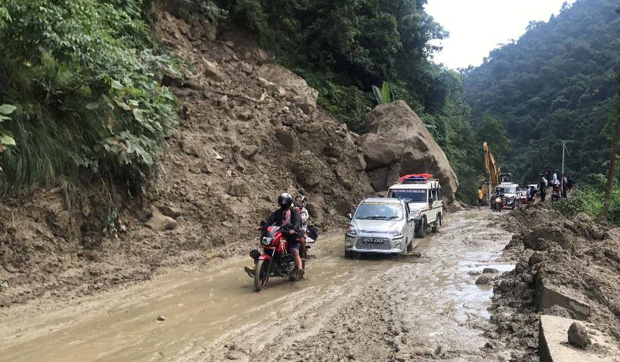 Vehicular movement restricted at night on roads connecting Hetauda and Kathmandu