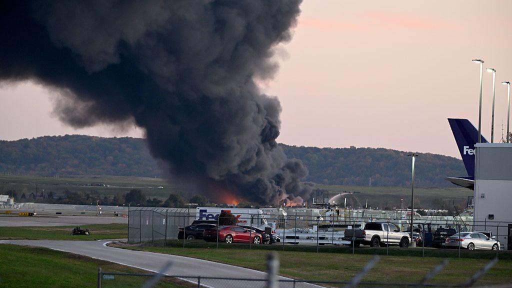 At least three killed in cargo plane crash at Louisville Airport