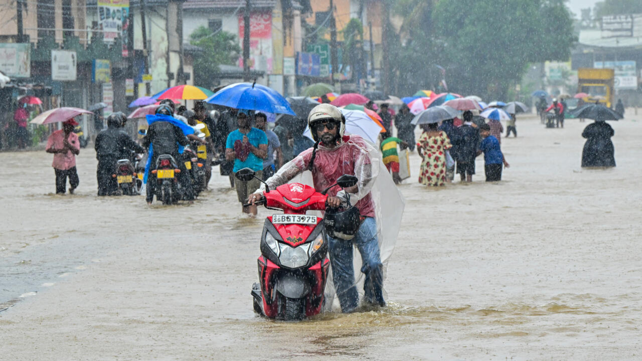 Sri Lanka flood, landslides toll rises to 123: official