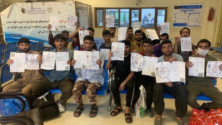 Over 560 Afghan inmates set free from jails in Pakistan, Iraq