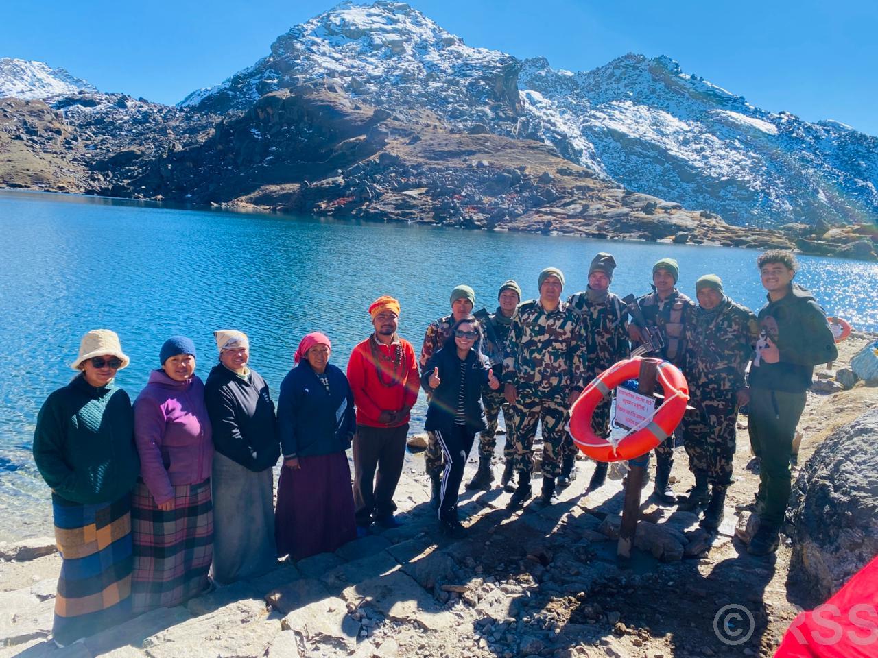 Police persons suffering from freezing cold rescued from Dolpa