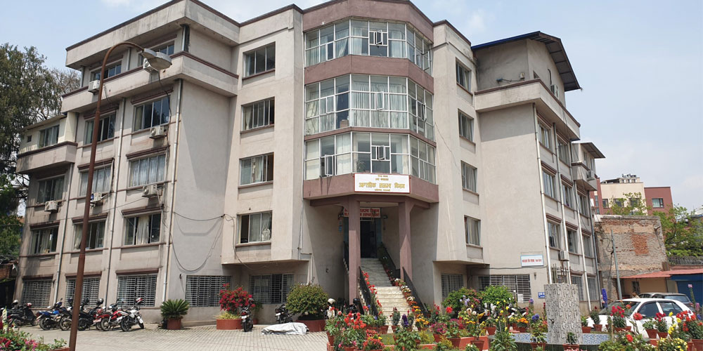 Government still to raise Rs 275 billion in tax dues