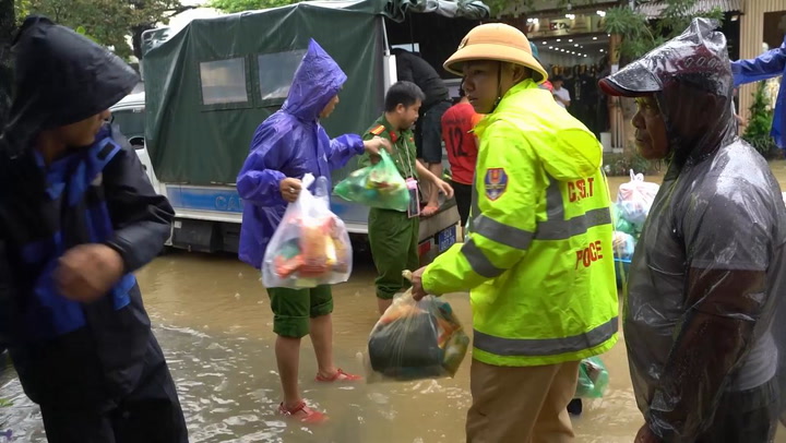 Vietnam floods claim 40 lives as Typhoon Kalmaegi looms