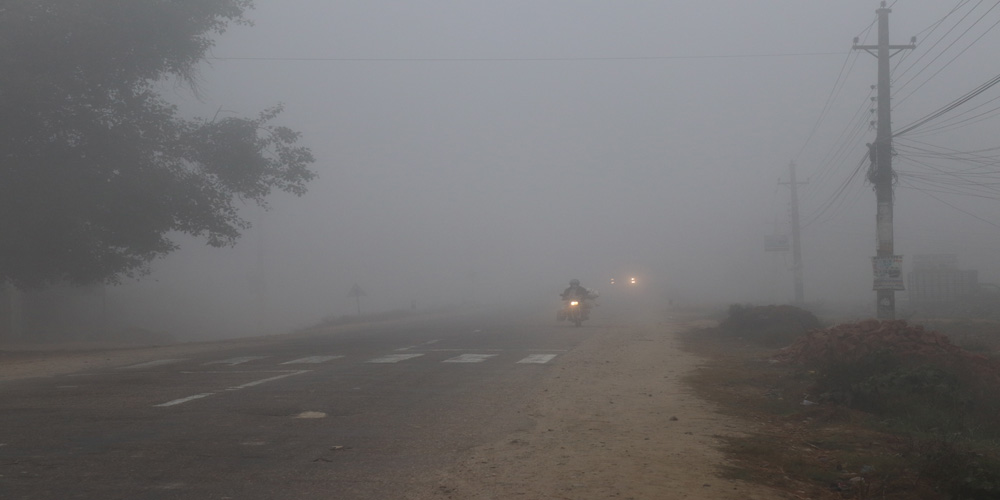 Sharp increase in cold after fog and mist persist till midday in Kanchanpur