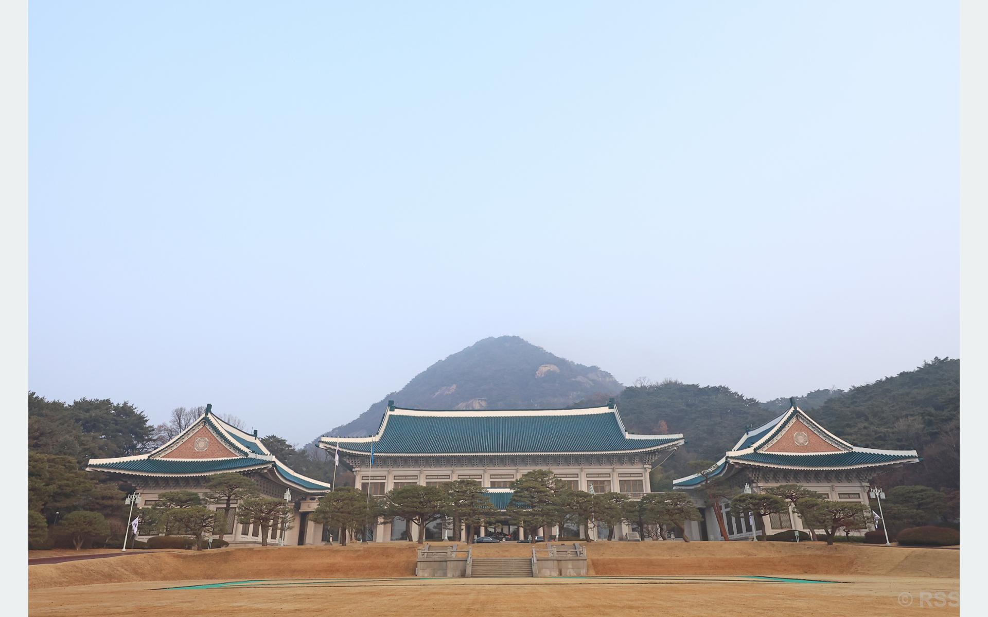 South Korean President Lee returns to presidential palace avoided by predecessor