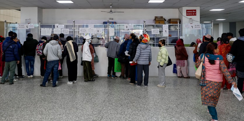 Health insurance in a vicious cycle of malpractice and problems