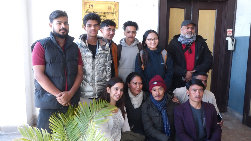 Officiating CEC urged to ensure voting rights of Nepali citizens living abroad