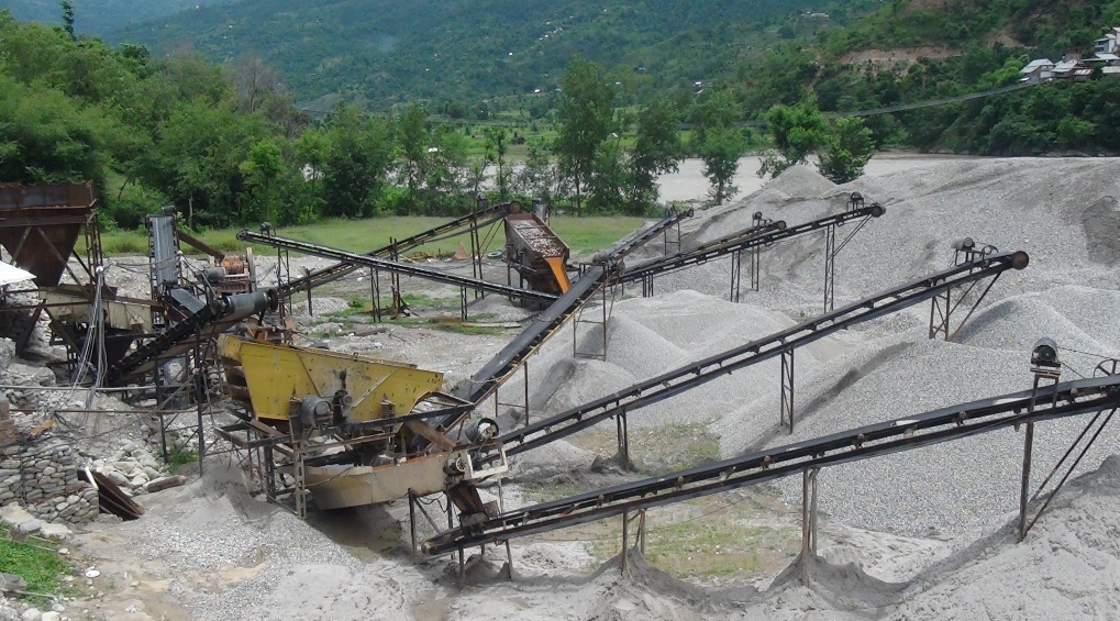 Illegally run mining industry closed