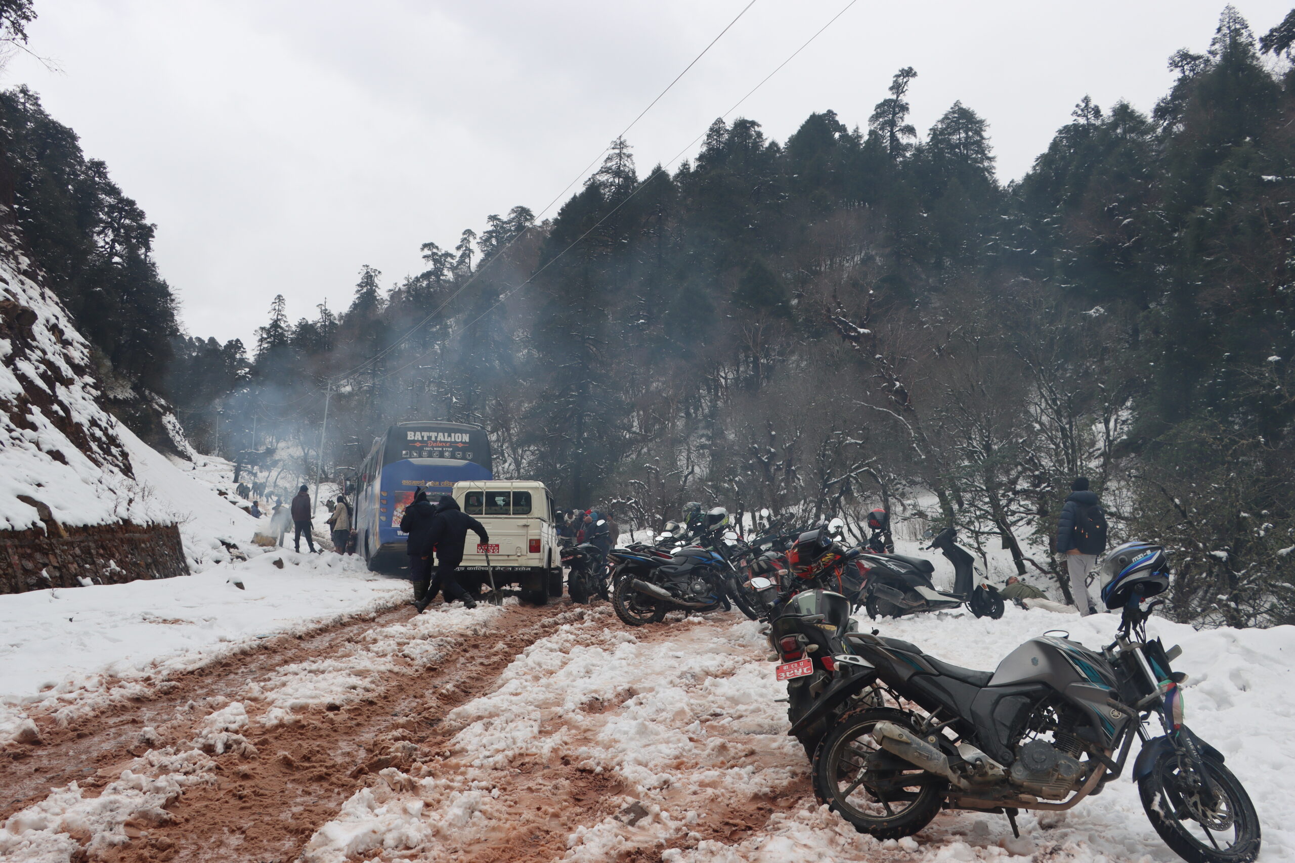 Mid Hill Highway obstructed due to snowfall