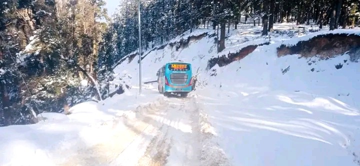 Snow-blocked Nagma-Gamgadhi road now operational