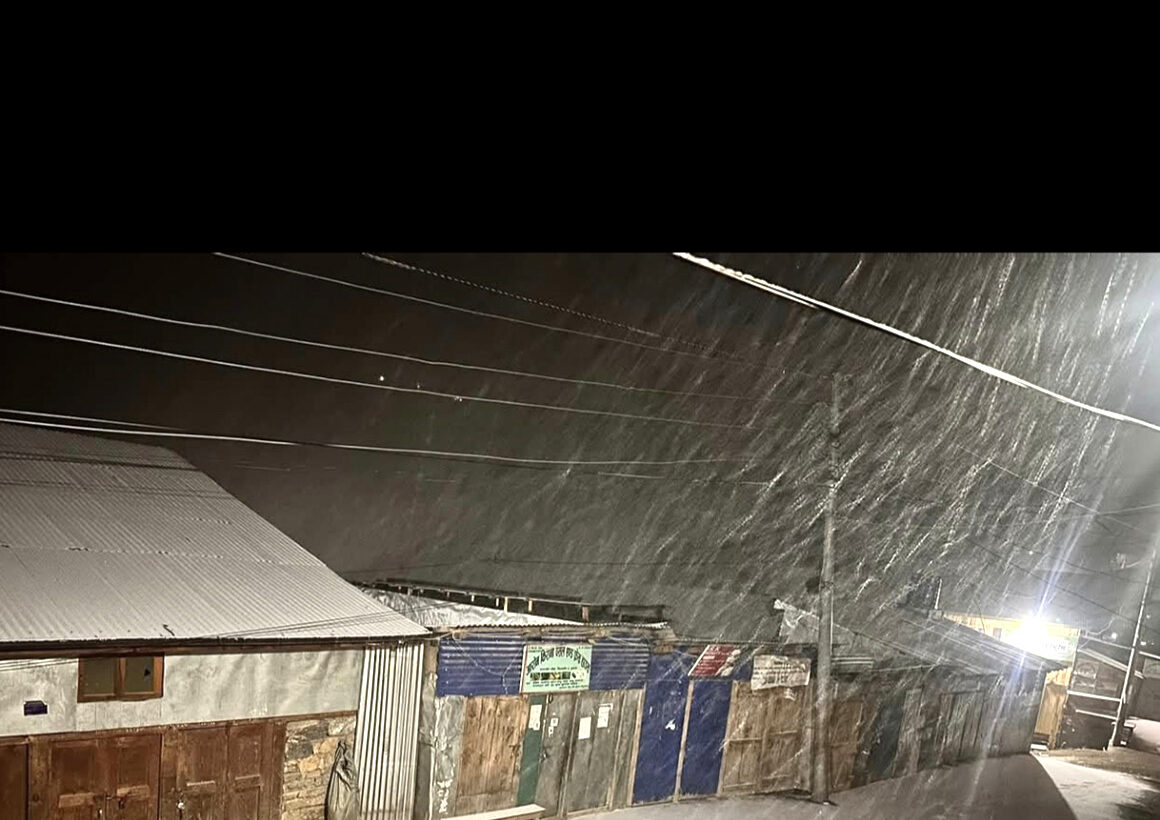 Snowfall affects life in Humla