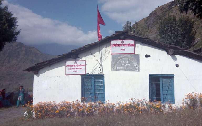 Locals present memo to Makarigad Hydropower company Ltd demanding shares