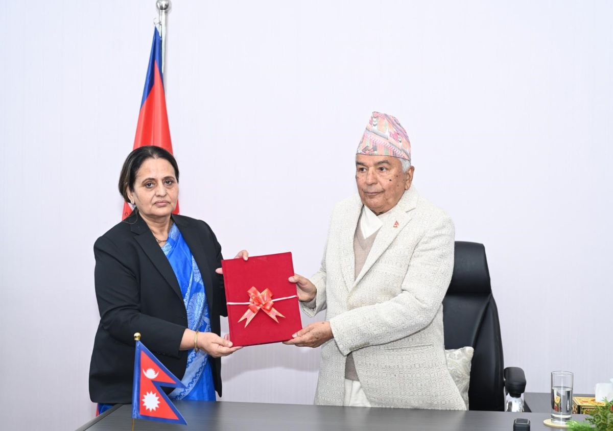 Attorney General presents annual report to President