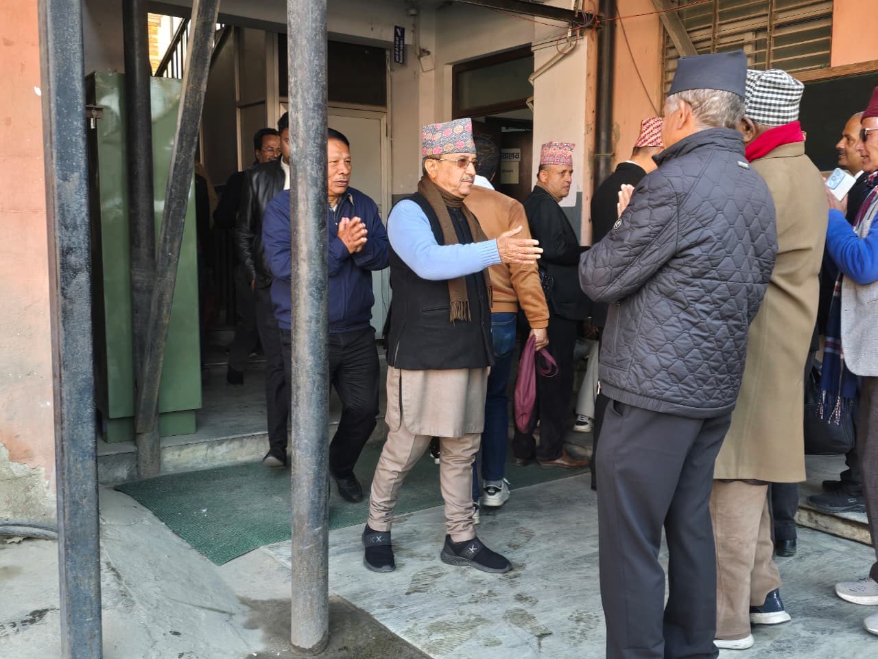 Deuba faction files writ at SC against EC decision