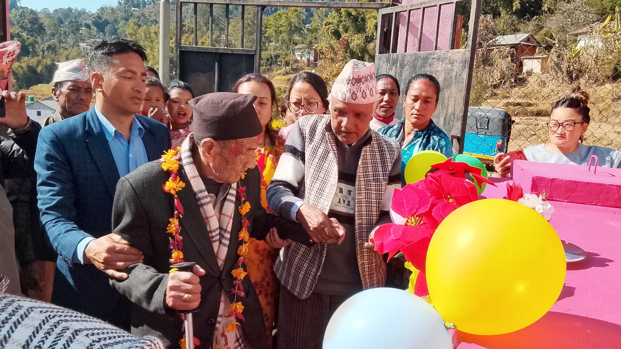 Nonagenarian man constructs water facility in Bhojpur school