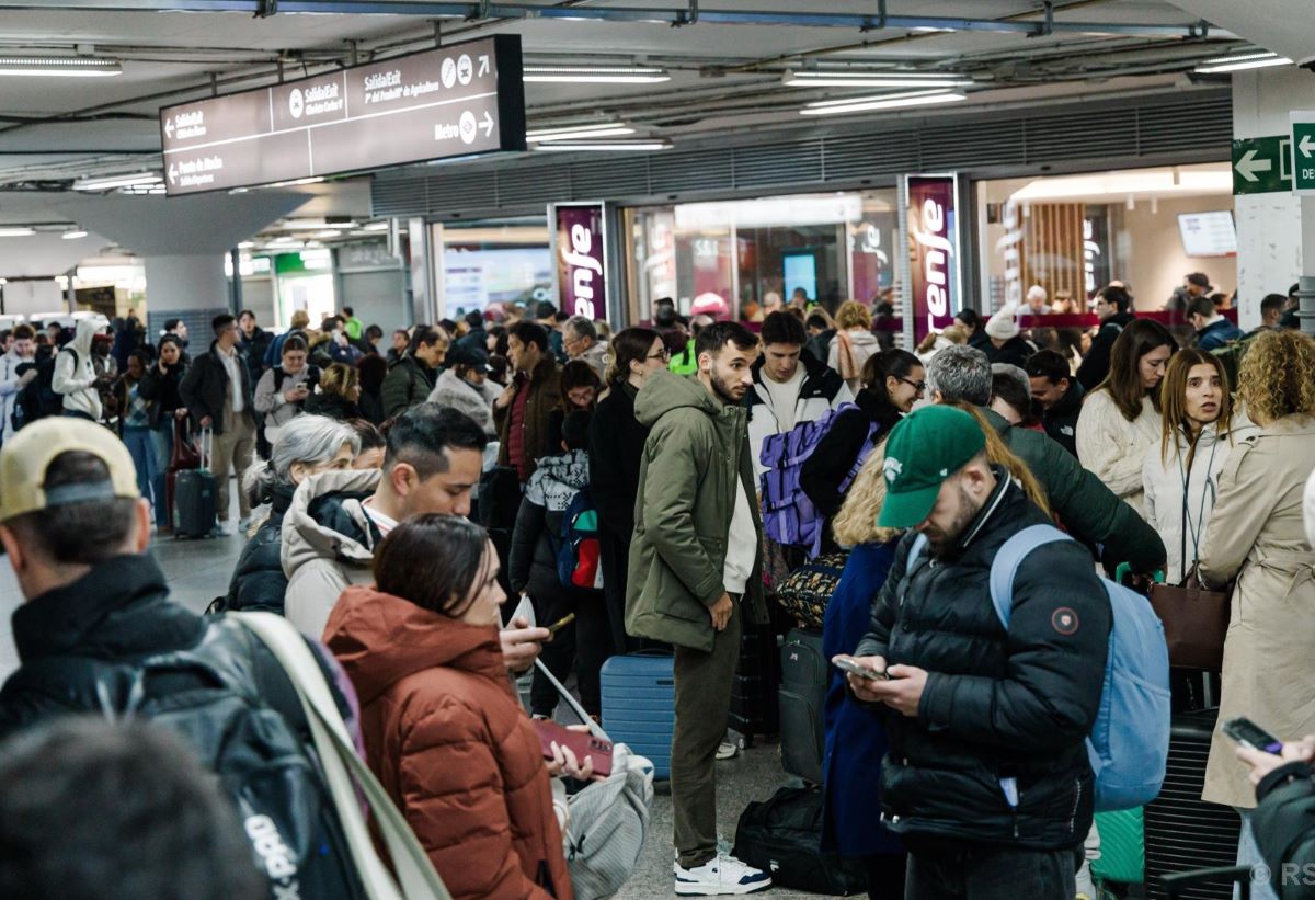 High-speed trains collide after one derails in southern Spain, killing at least 21