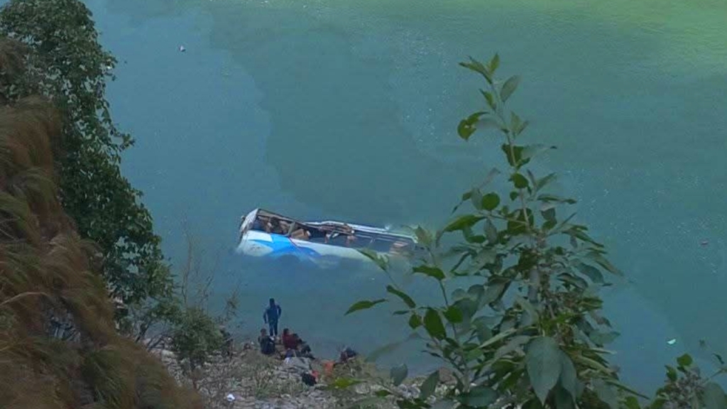 At least four persons die in bus accident