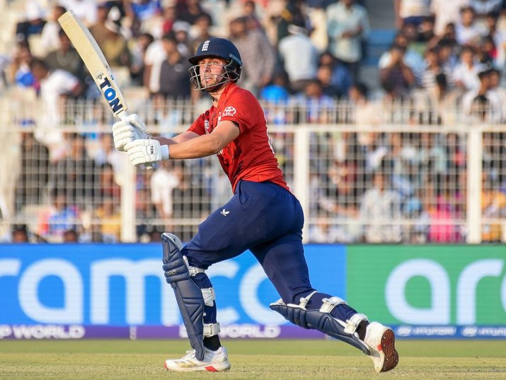 T20 World Cup: England beat New Zealand by four wickets; Pakistan stay alive for semis
