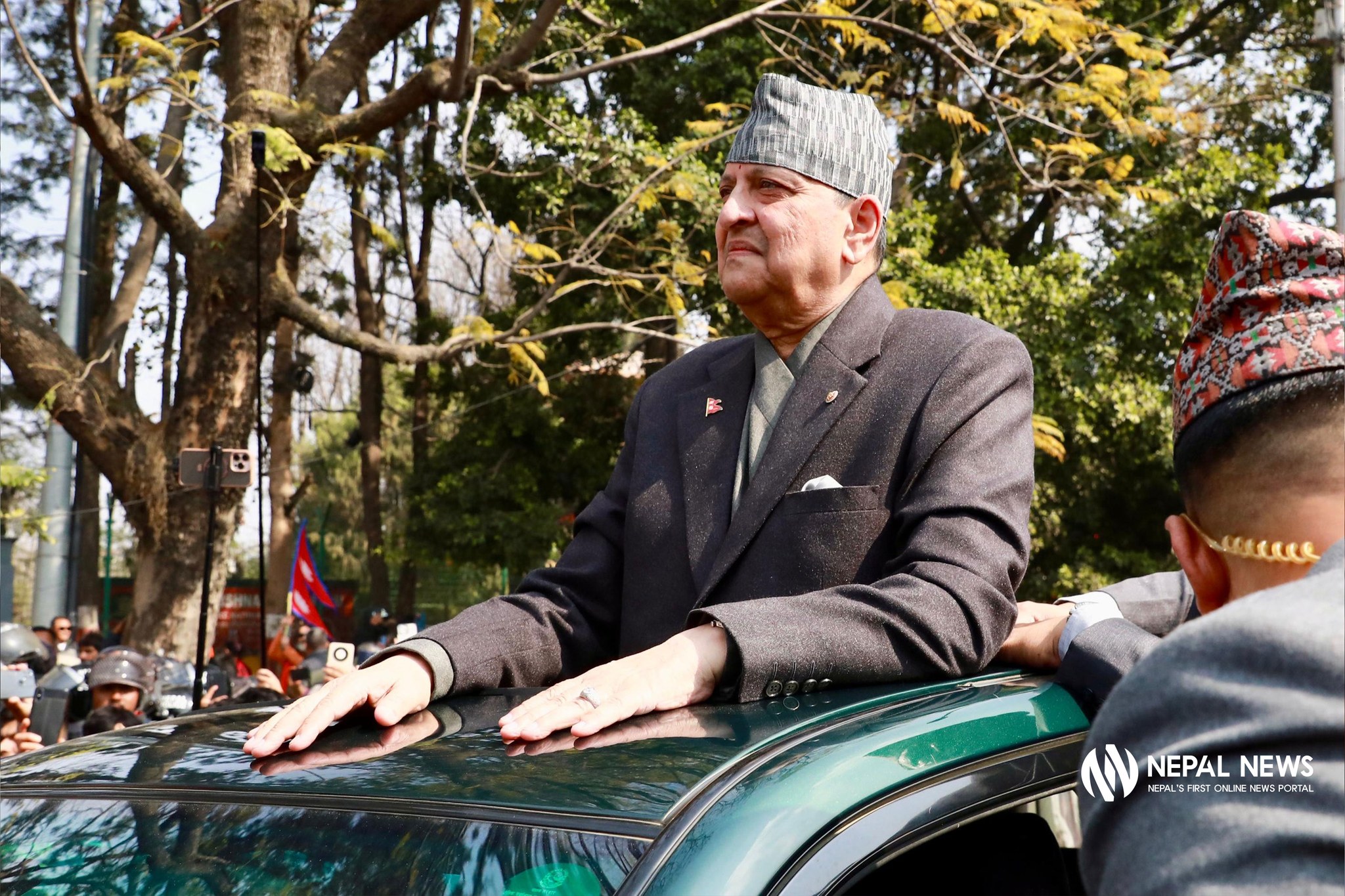 Crowds assemble at TIA to greet former King Gyanendra