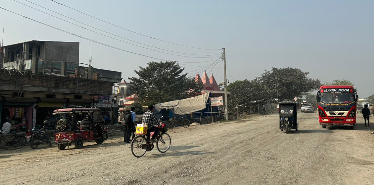 A five-kilometer road that exists only as an election agenda