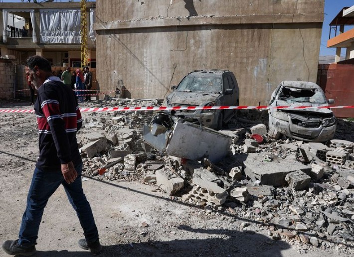 US orders evacuation of non emergency embassy staff from Beirut